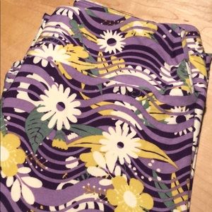 Brand New One Size Lularoe Leggings